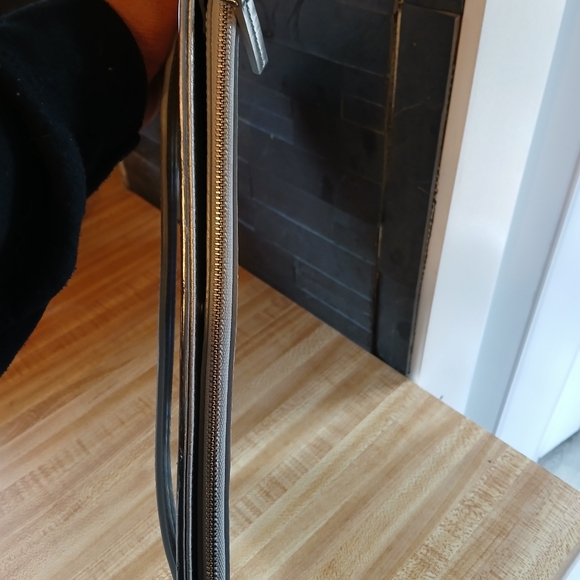 MCM RARE Studded Metallic Wristlset/Clutch - Picture 8 of 9